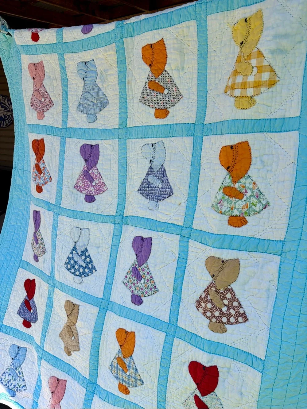 Vintage Sunbonnet Sue Quilt 62x75 - Hand Appliquéd & Quilted - Nursery Quilt